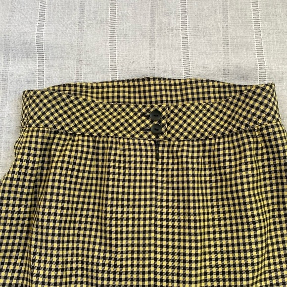 Escada vintage checked yellow and black pencil skirt. - Picture 5 of 13